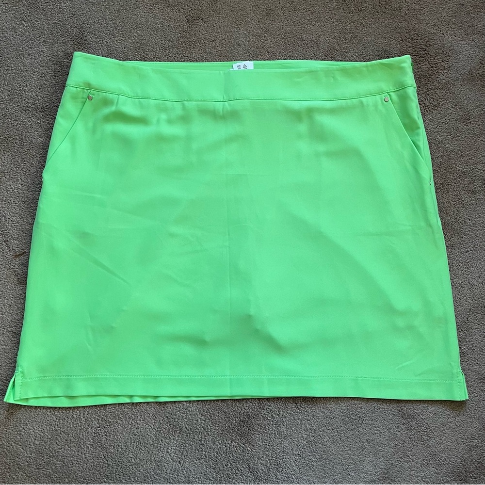 NWT Greg Norman PlayDry Side Zip Golf Skort with Pockets
